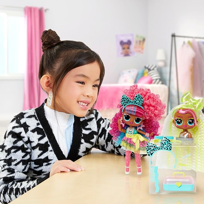 L.O.L. Surprise Tweens “Curls-2-Crimps” Cora – Muñeca Intercambiable con 20+ Sorpresas